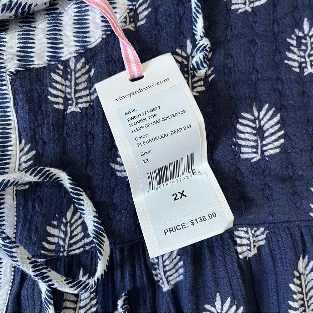 VINEYARD VINES NWT Deep Bay Fleur De Leaf Quilted Top 2X - Picture 9 of 13